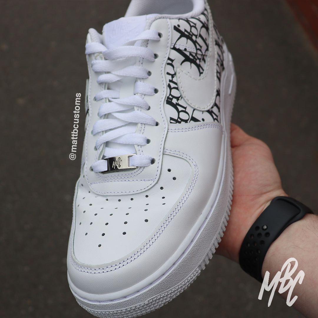 Shoe Trees Nike Sneakers