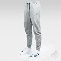 Air Club - Nike Tech Fleece Joggers Nike Sneakers