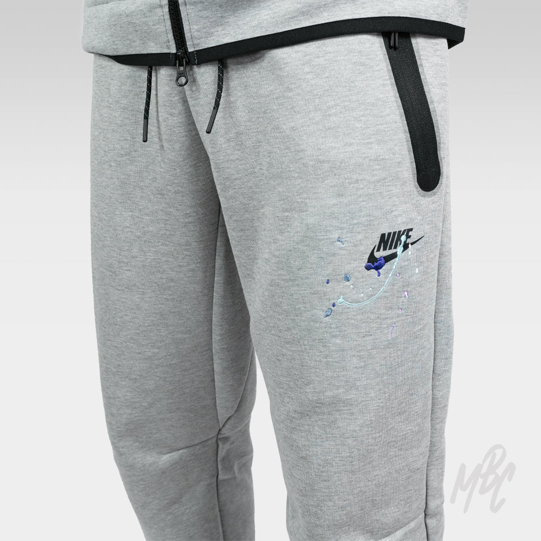 Air Club - Nike Tech Fleece Tracksuit Nike Sneakers