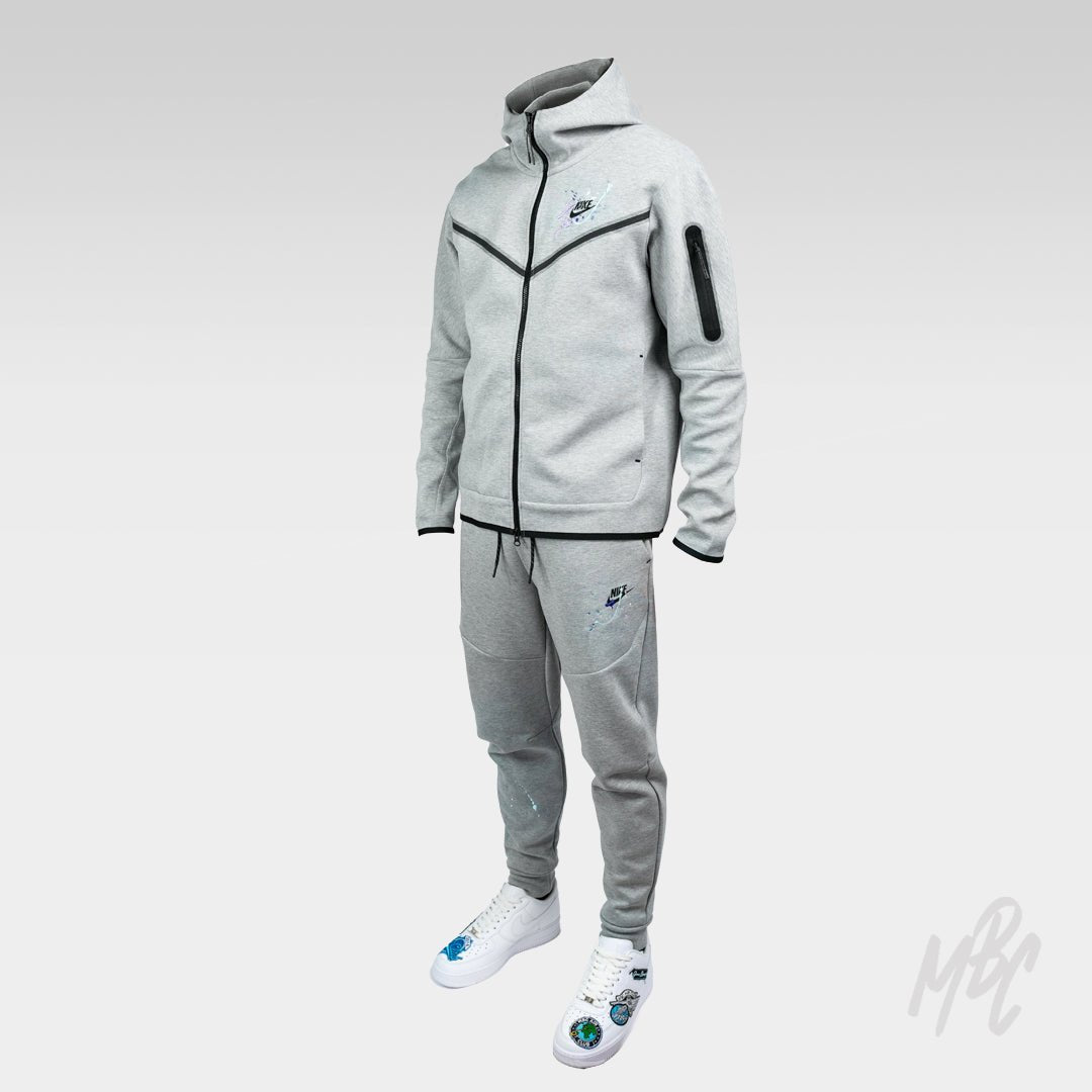 Air Club - Nike Tech Fleece Tracksuit Nike Sneakers
