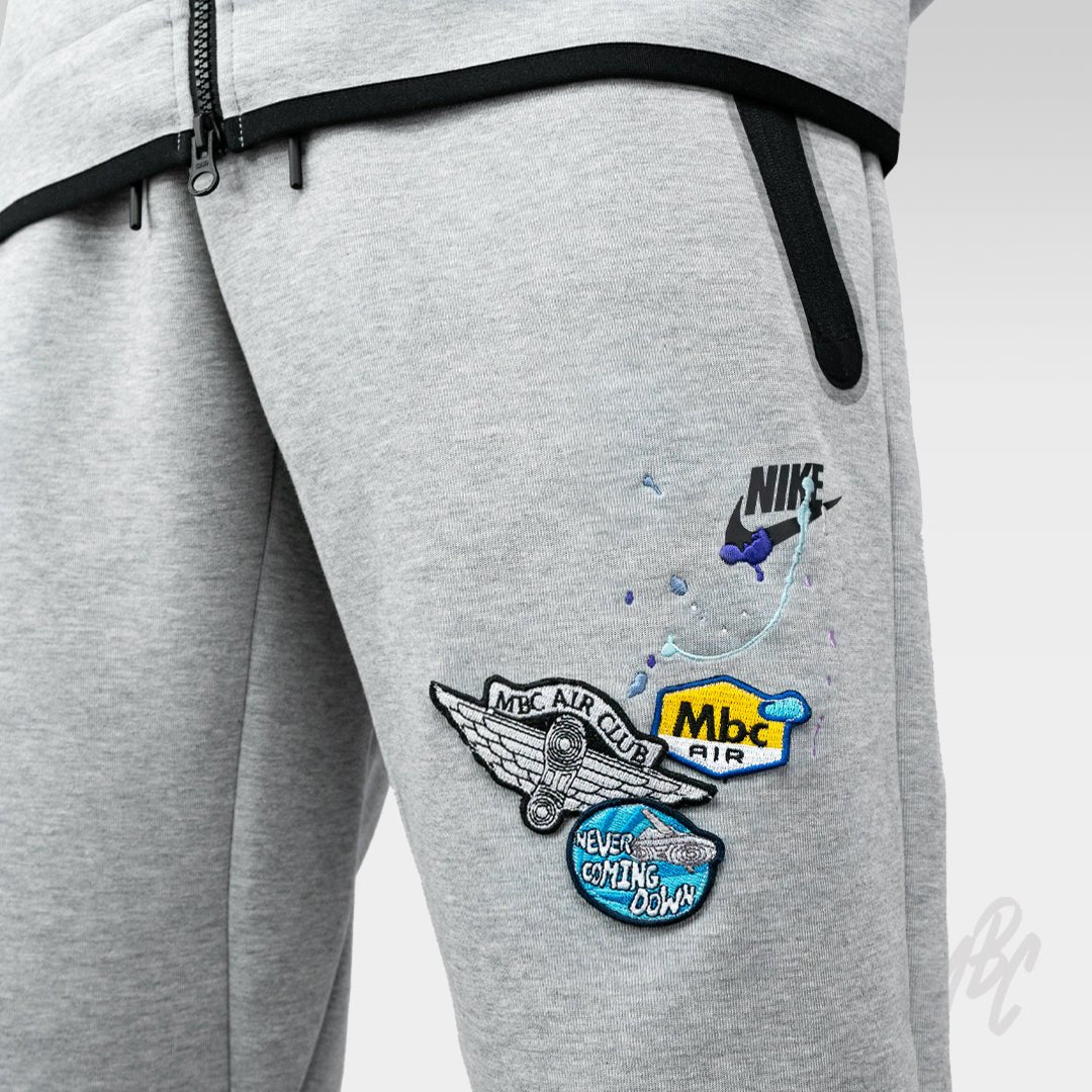 Air Club - Nike Tech Loose Fit Fleece Joggers Nike Sneakers