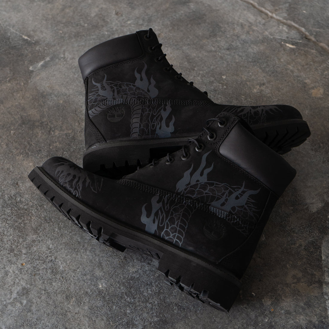 Flaming Dragon - Timberland Black Boot Custom