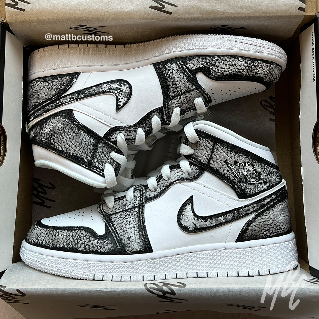 Washed Out Colourway - Jordan 1 Mid | UK 3.5