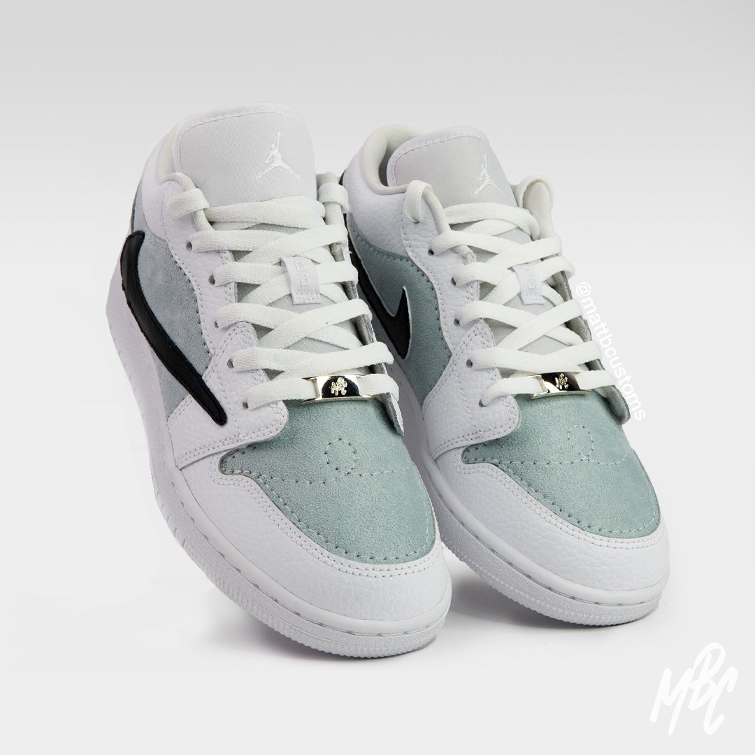 Powder Blue Suede Reverse Swoosh - Jordan 1 Low | UK 5.5 Nike Sneakers